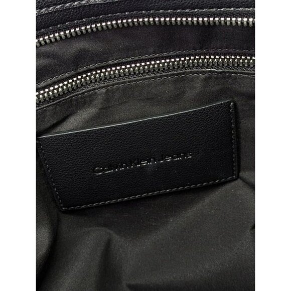 Calvin Klein Women's Ultralight Large Shopper Tote in Black (MSRP $148) - Picture 6 of 10